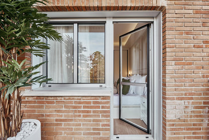 Piso de lujo en Madrid con terrazas, garaje y diseño de autor en la calle Poeta Esteban Villegas