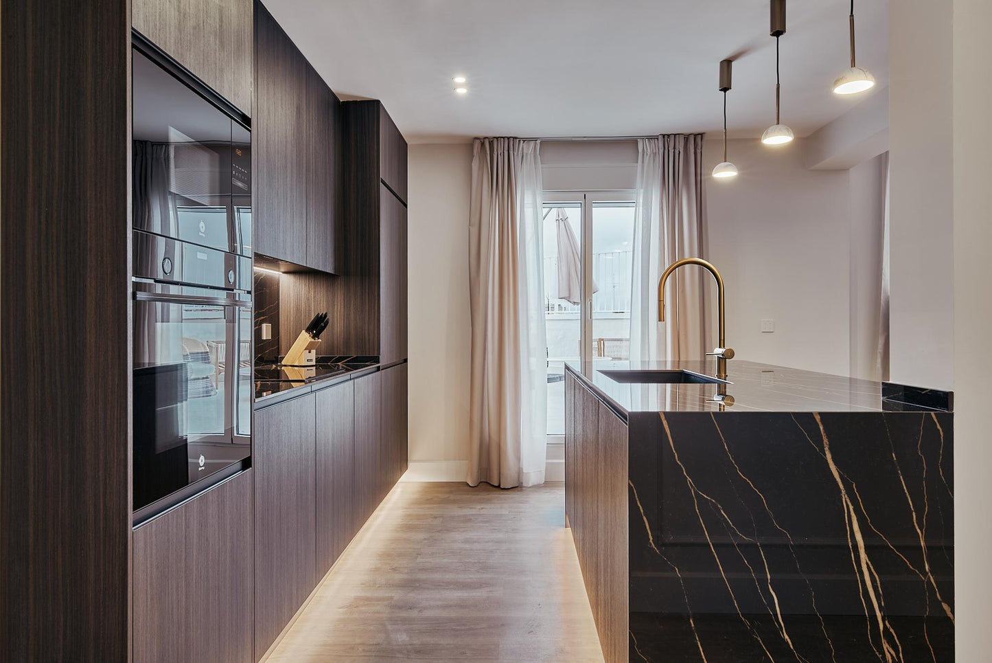 Piso de diseño en Madrid con terraza y vistas despejadas en la calle Alcalá