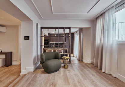 Piso de diseño en Madrid con terraza y vistas despejadas en la calle Alcalá