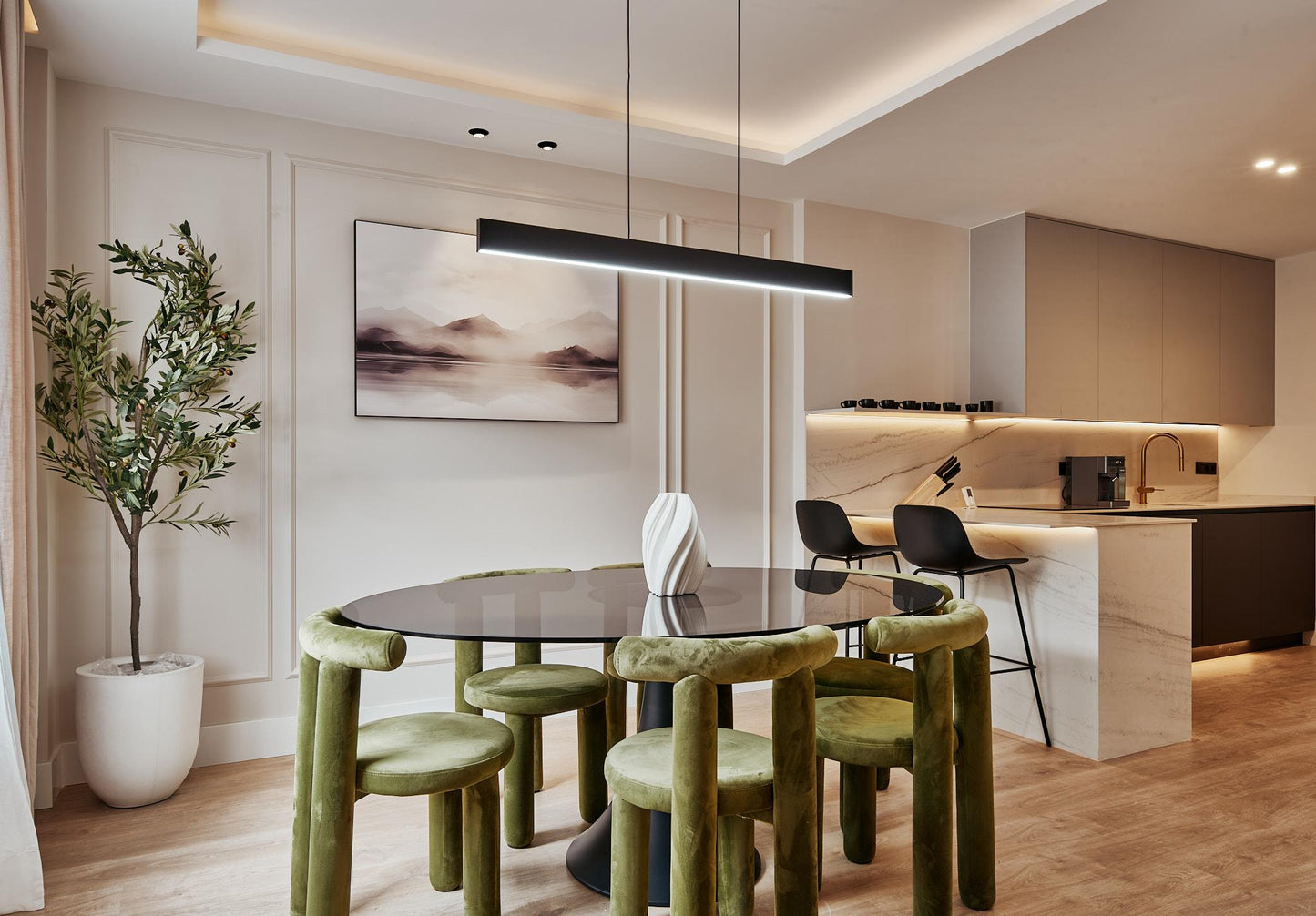 Piso de diseño en Madrid con cocina abierta de diseño en la calle Ibiza