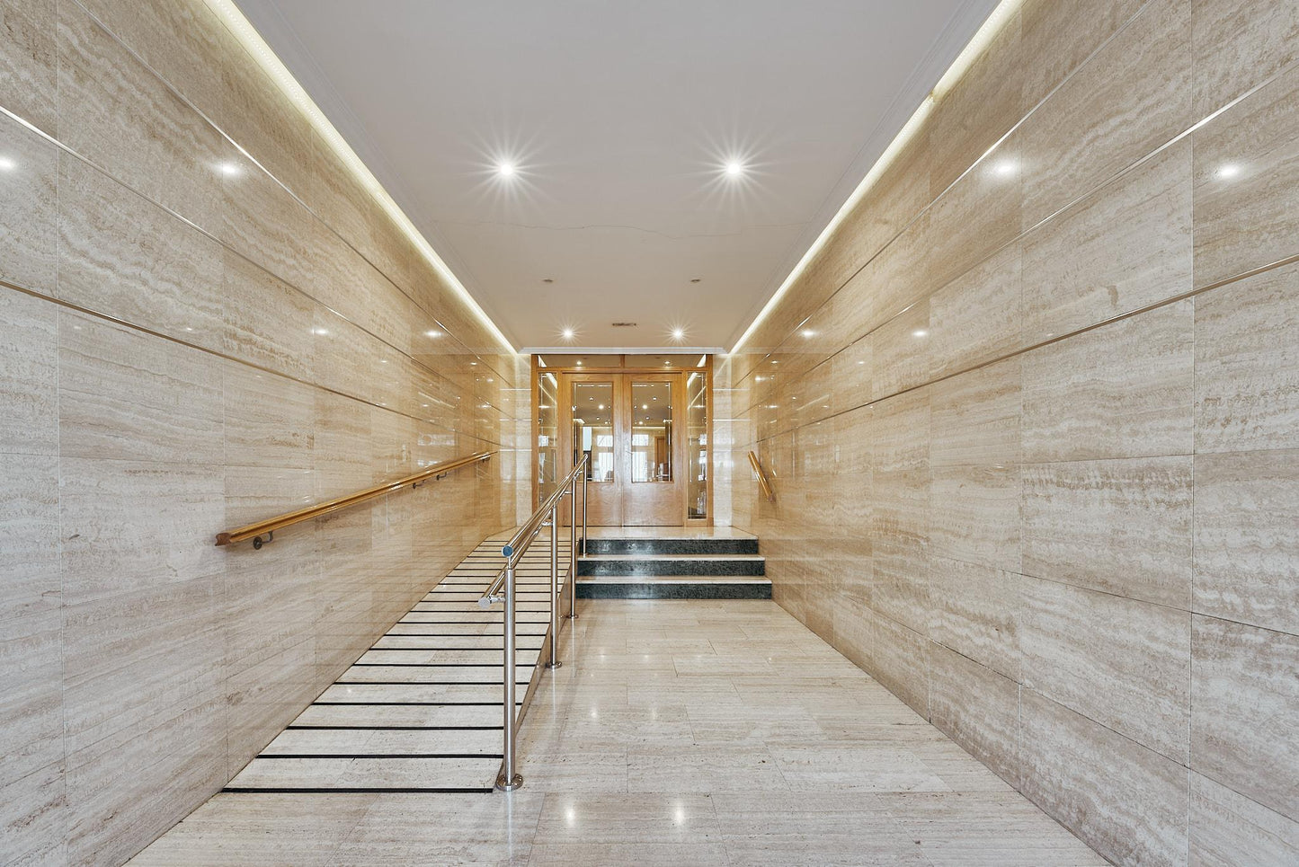Piso de diseño en Madrid con cocina abierta de diseño en la calle Ibiza