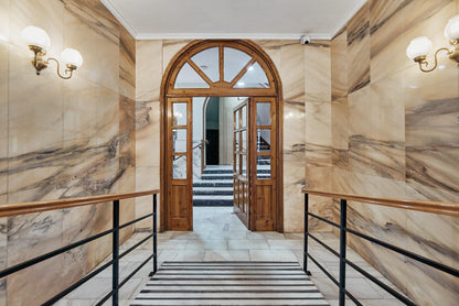 Piso de lujo en Madrid con diseño funcional en la calle Lombia