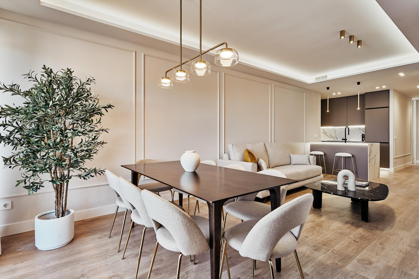 Piso de diseño en Madrid con terrazas privadas en la calle Alcalá