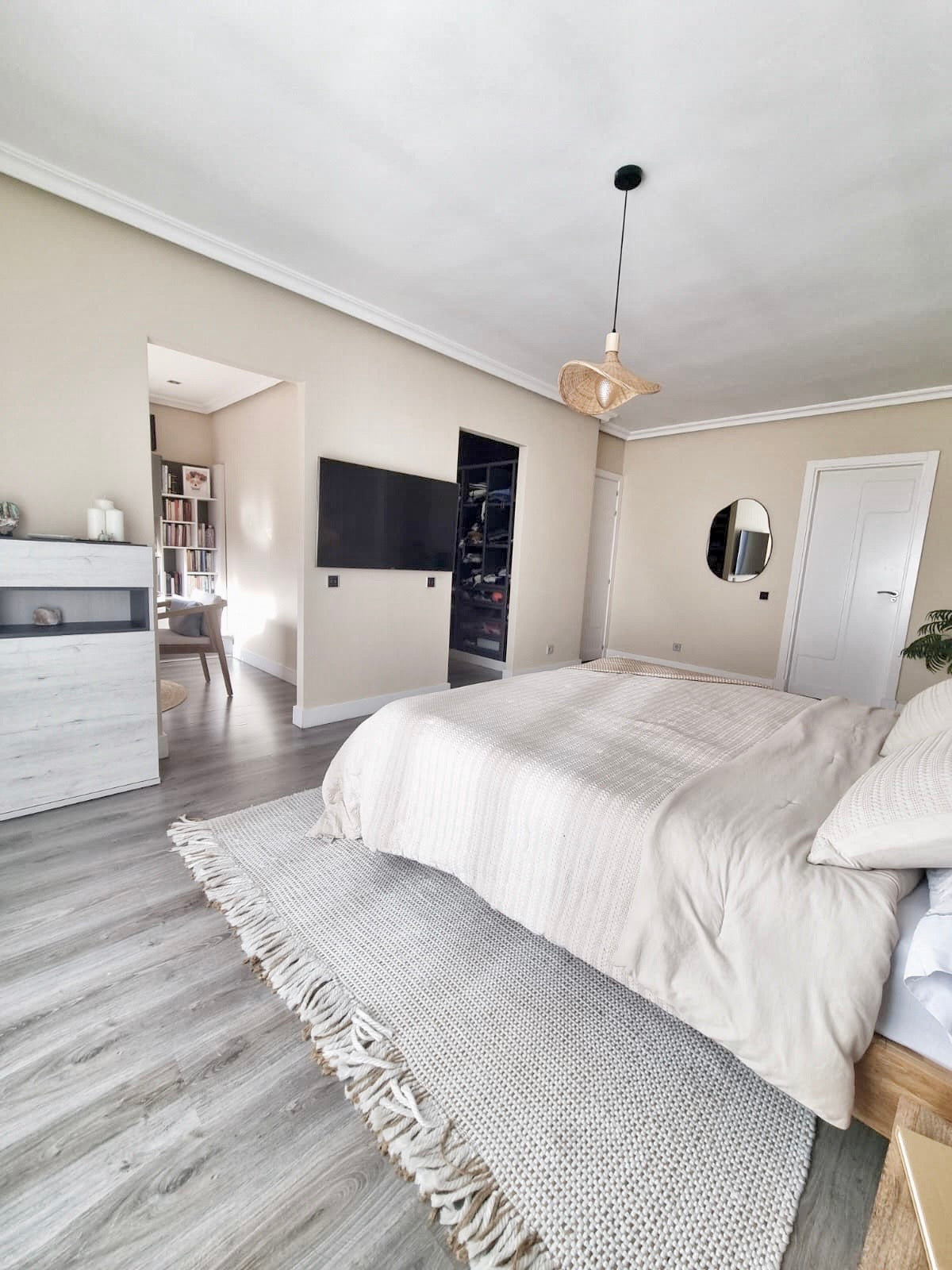 Chalet pareado en Seseña con jardín y piscina privada