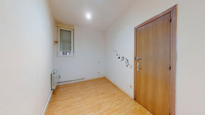 Piso luminoso en Madrid con acceso independiente en la calle Madera