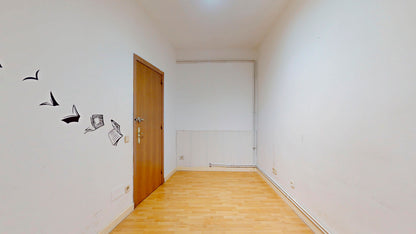 Piso luminoso en Madrid con acceso independiente en la calle Madera
