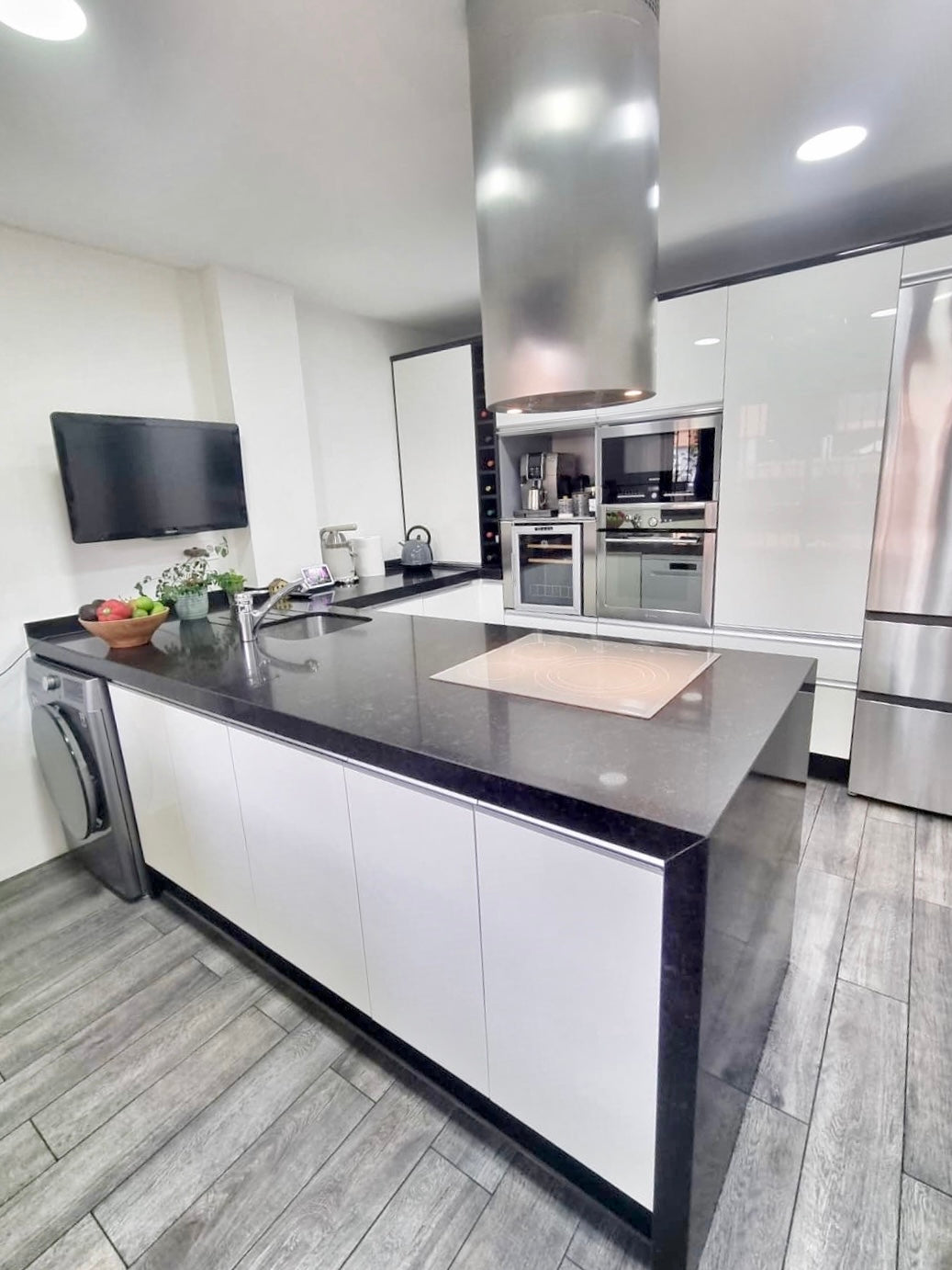 Chalet pareado en Seseña con jardín y piscina privada