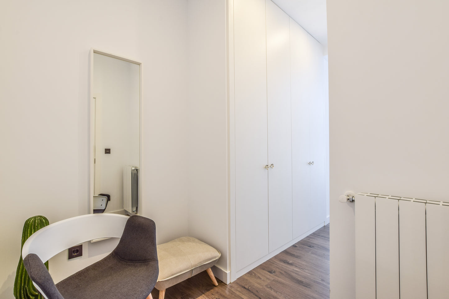 Piso de lujo en Madrid con balcón y cinco suites en Calle Fuencarral