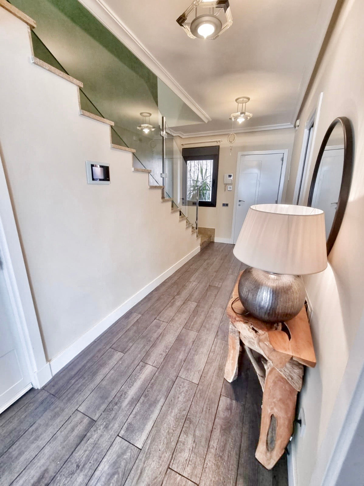 Chalet pareado en Seseña con jardín y piscina privada