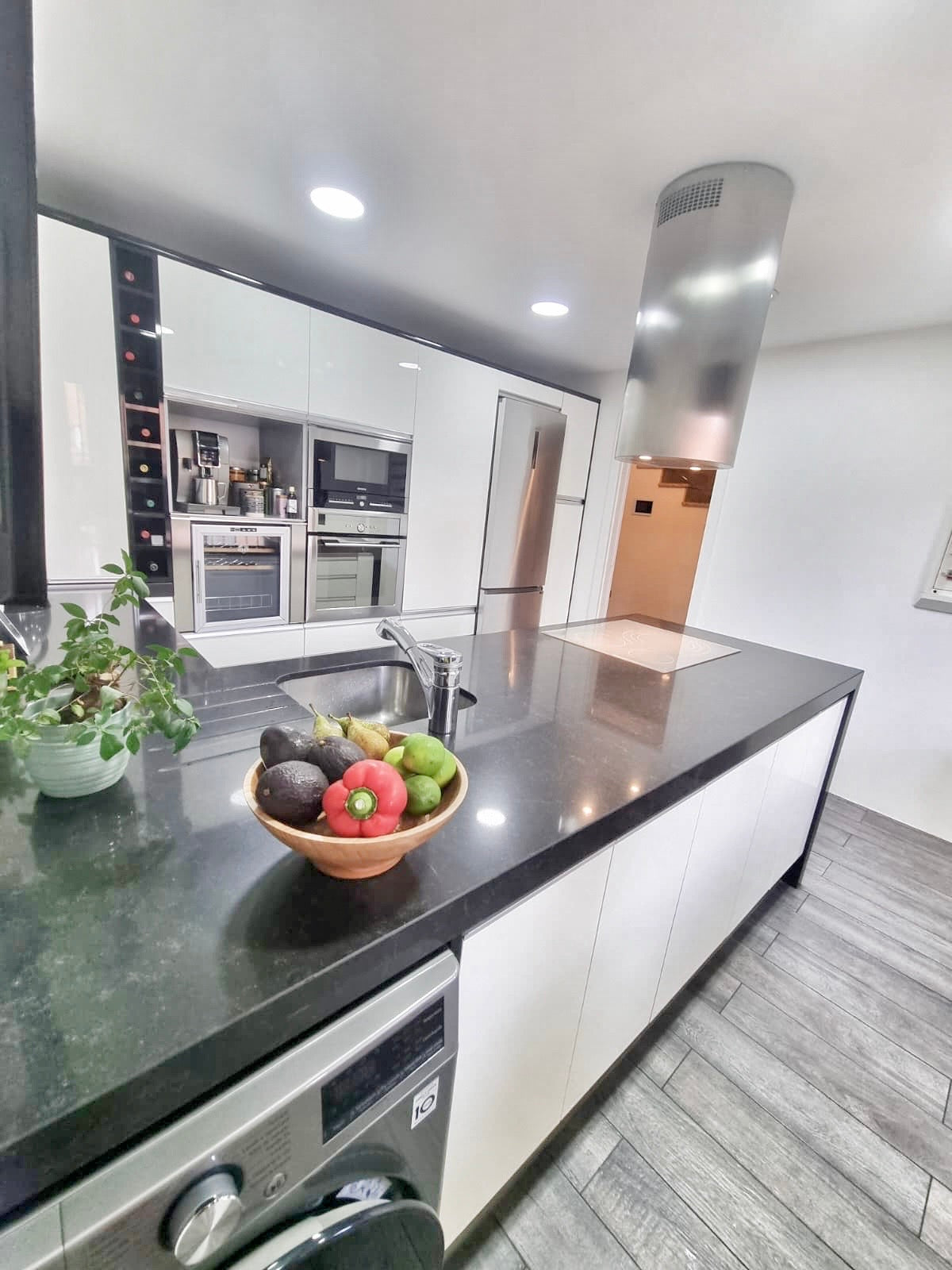 Chalet pareado en Seseña con jardín y piscina privada