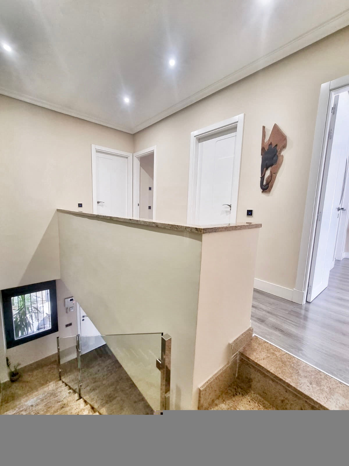 Chalet pareado en Seseña con jardín y piscina privada
