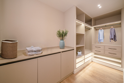 Piso de lujo en Madrid con interiorismo elegante en Calle Castelló