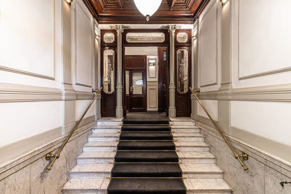 Piso de lujo en Madrid con orientación suroeste en Génova