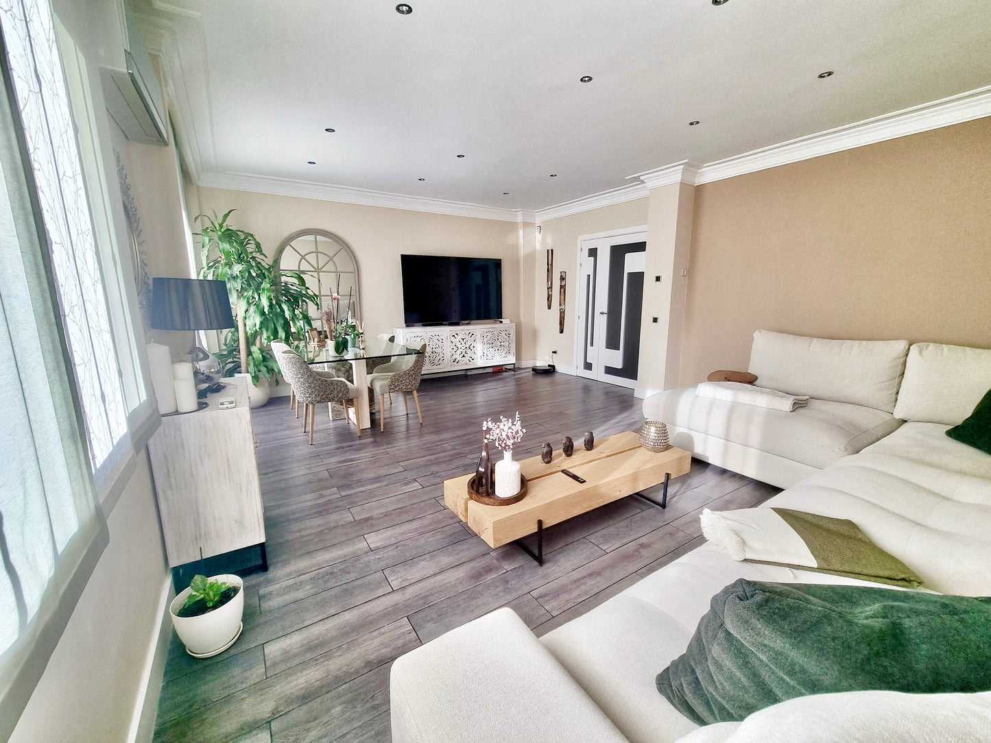 Chalet pareado en Seseña con jardín y piscina privada